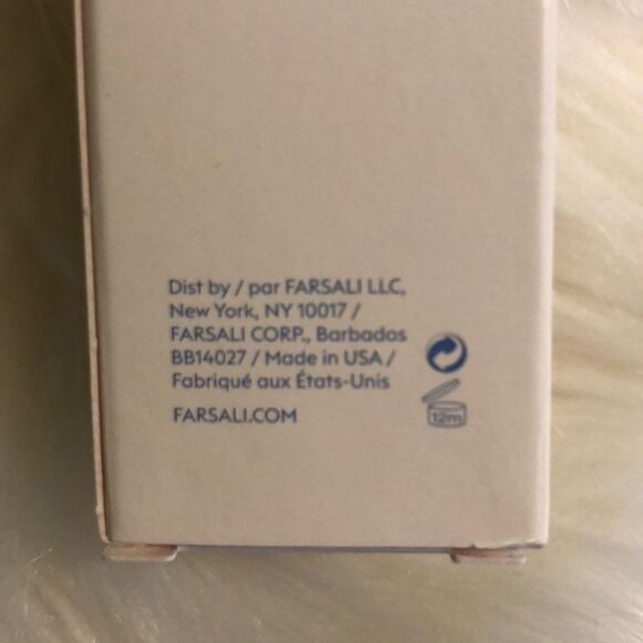 FARSÁLI Privé - Quench Moisture Replenishing Serum New in Box - Picture 8 of 11